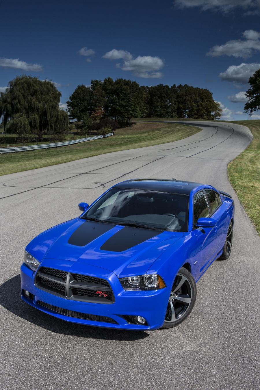  Dodge Charger Daytona 2013 года  (фото 21 из 30)